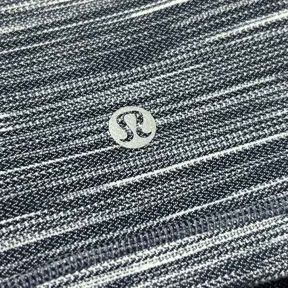 Lululemon Hooded Define Jacket Nulu Heathered Stripe Black Grey Sz 6 - Picture 8 of 8